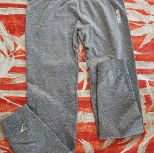 Gym shark leggings